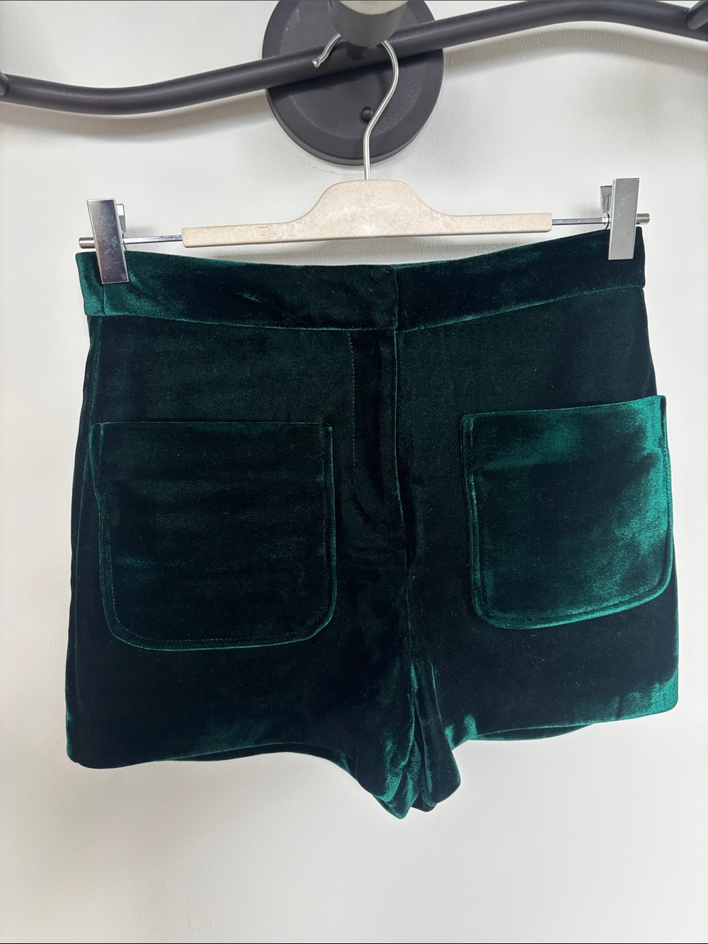 2010s TOPSHOP Velvet High-Waist Pocket Shorts - Emerald Green